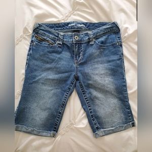 Sweet‎ Cheeks By Ariya Jeans  Women's Shorts. Blue Size 7/8